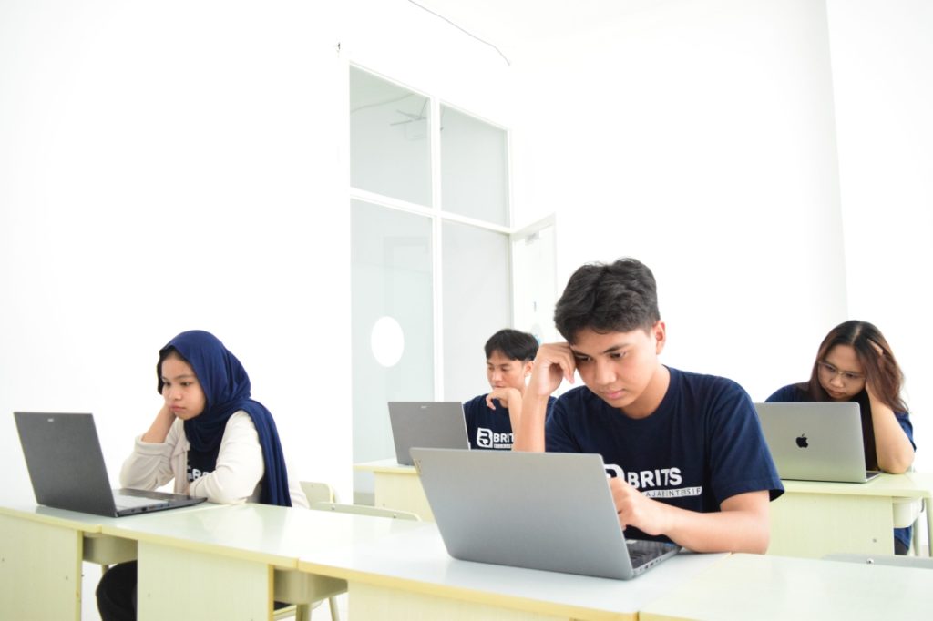 Bimbel Supercamp Kedokteran Terbesar, Bimbel UTBK SNBT Masuk PTN PTS Terbaik BRITS Indonesia Yogyakarta Malang Bandung Samarinda - 082264224264